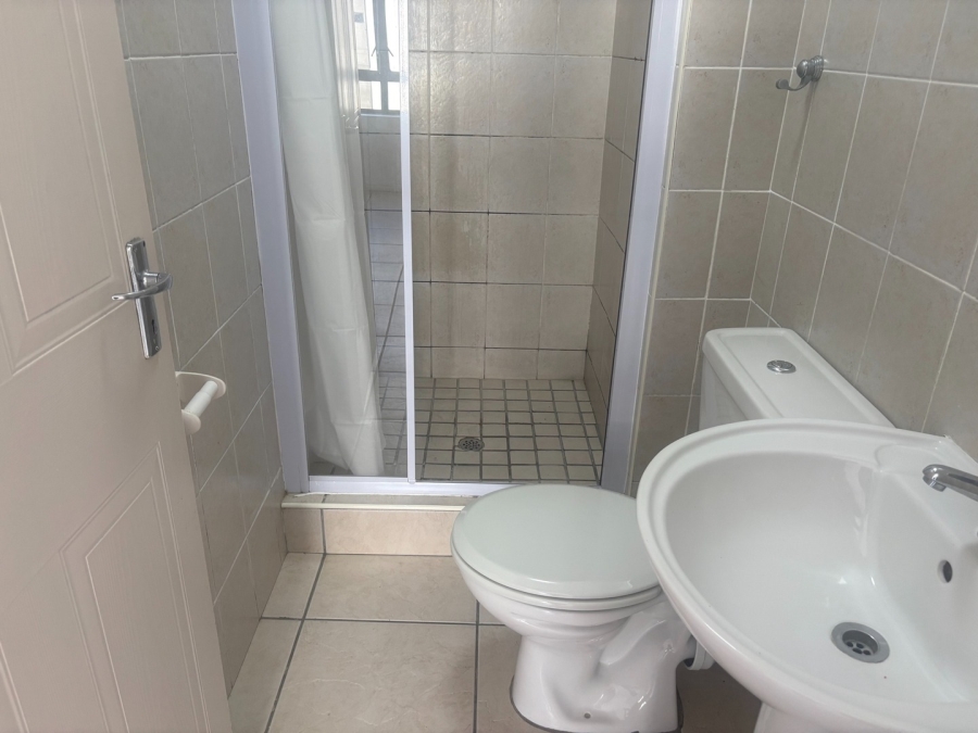 To Let 3 Bedroom Property for Rent in Parklands Western Cape